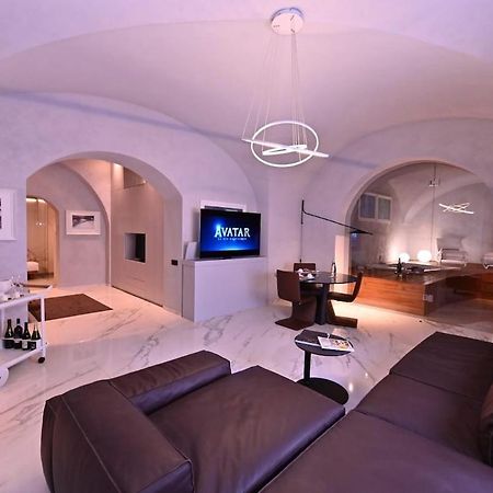 Suite Al Centro Storico أتشيريالي المظهر الخارجي الصورة